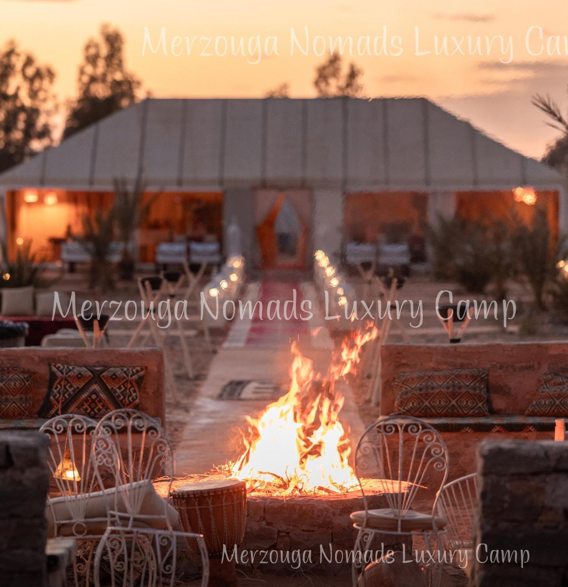Merzouga Nomads Luxury Camp ภายนอก รูปภาพ