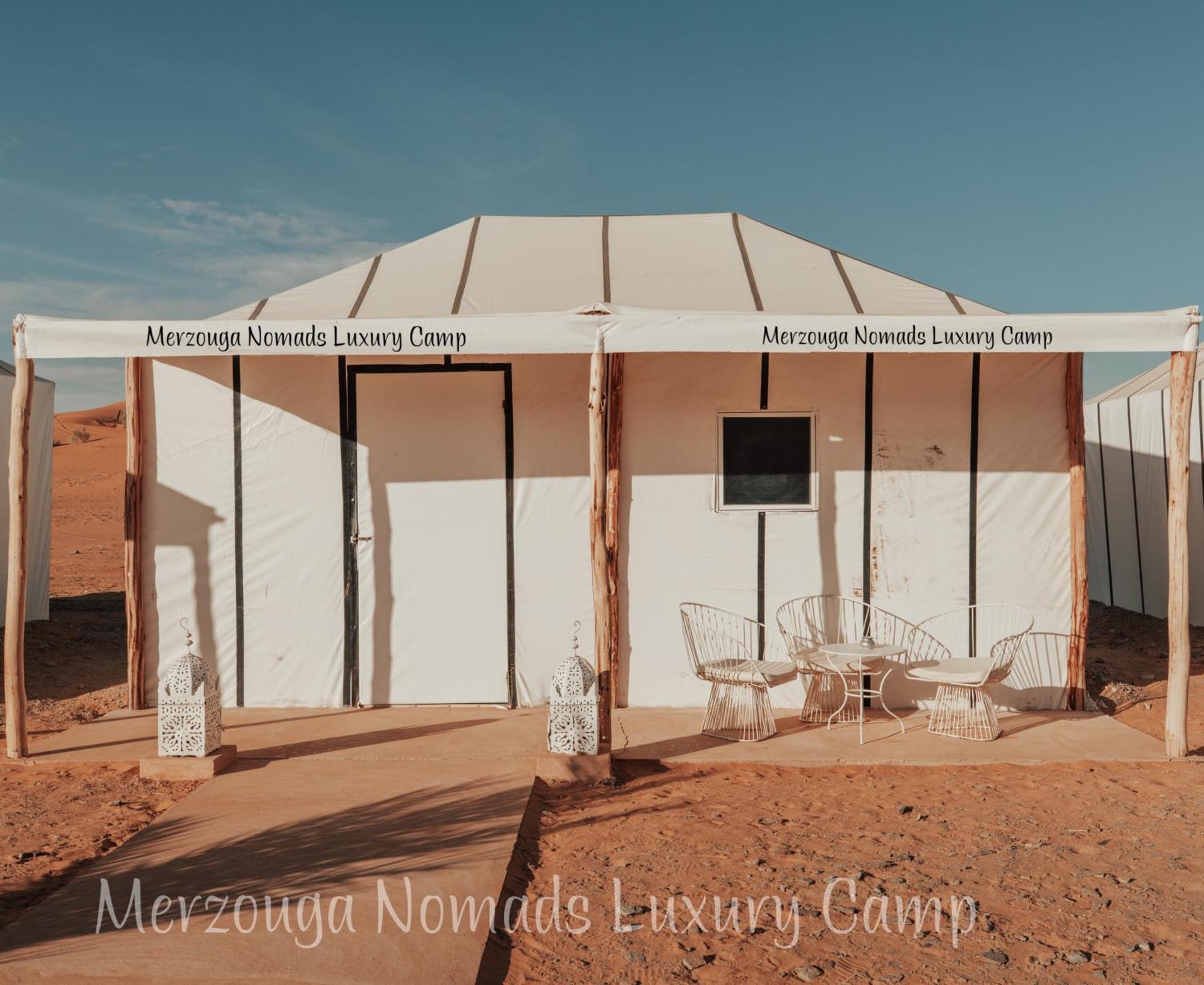 Merzouga Nomads Luxury Camp ภายนอก รูปภาพ