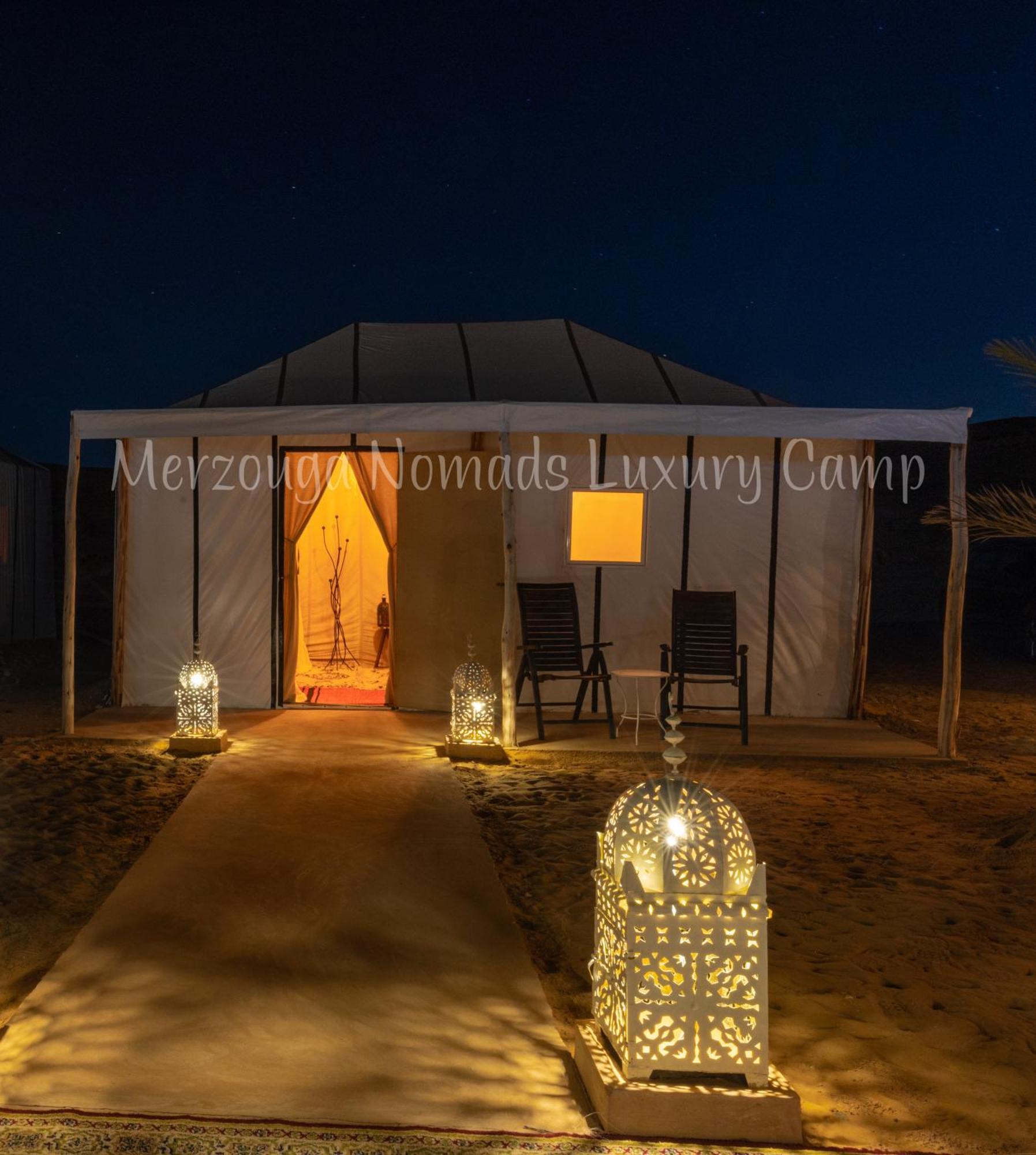 Merzouga Nomads Luxury Camp ภายนอก รูปภาพ