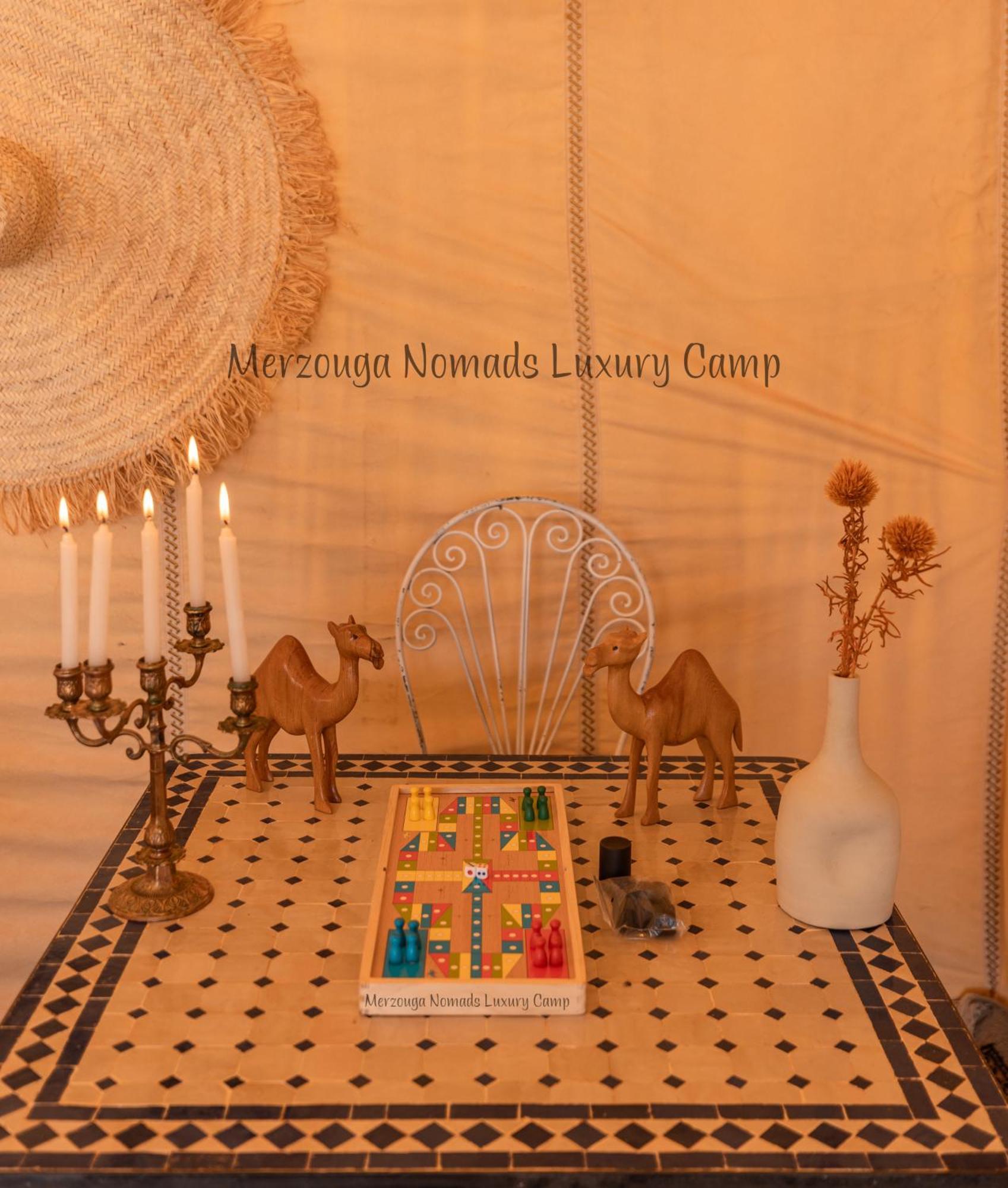 Merzouga Nomads Luxury Camp ภายนอก รูปภาพ