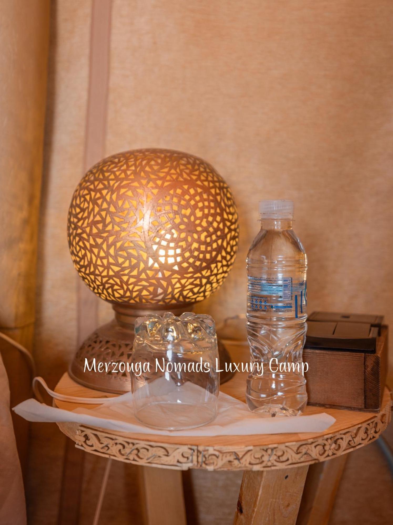 Merzouga Nomads Luxury Camp ภายนอก รูปภาพ